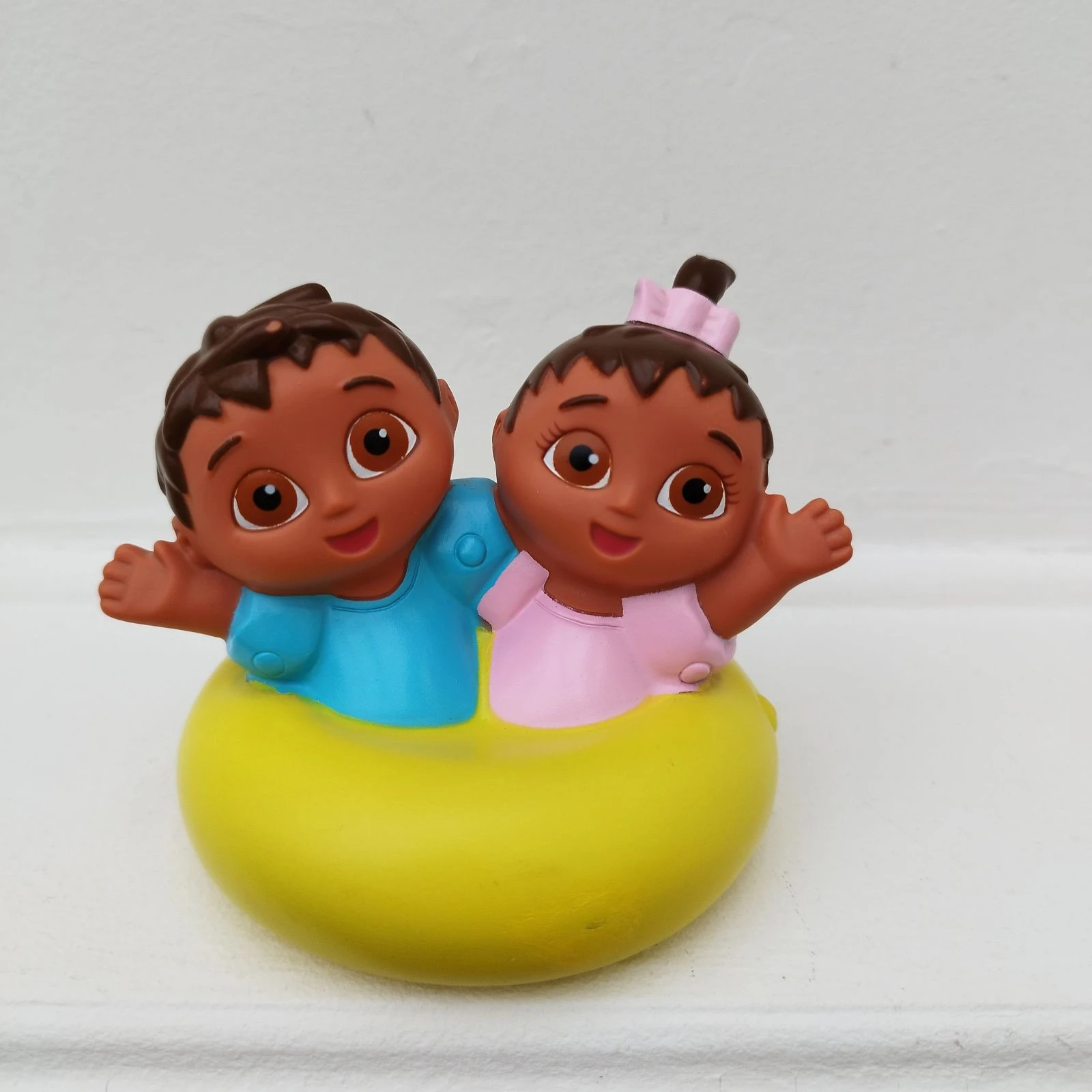 Figurine - les jumeaux de Dora l'Exploratrice